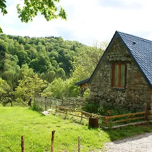 Le P'tit De Chomet Lodge
